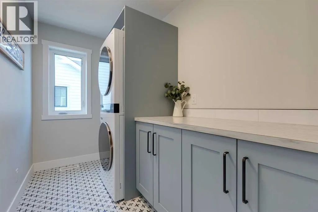 33 Paintbrush Park