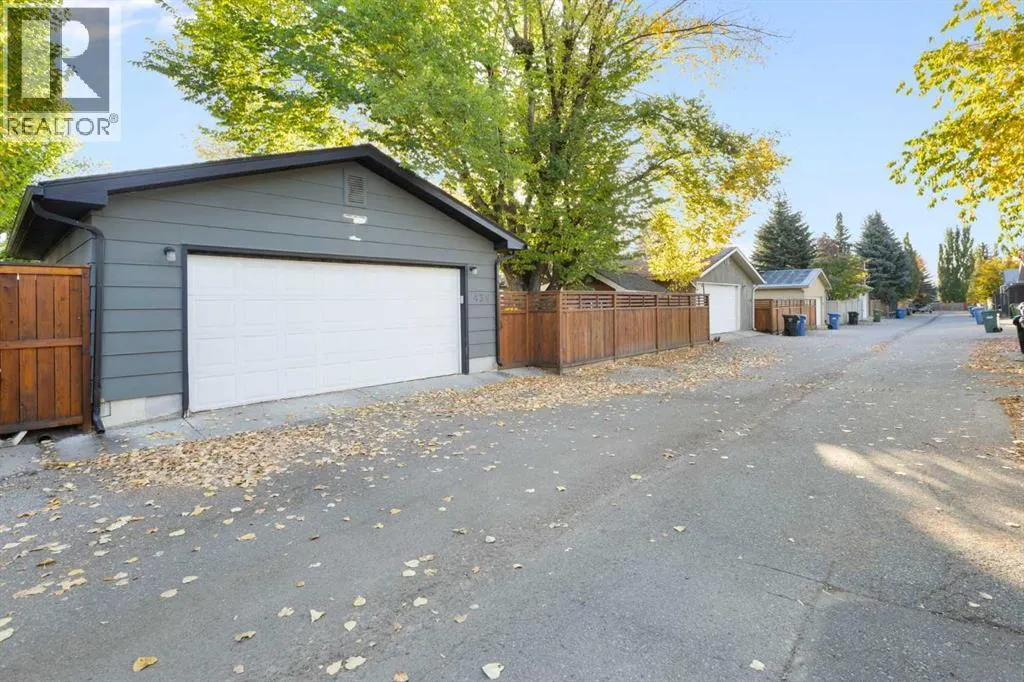 439 Parkridge Crescent SE