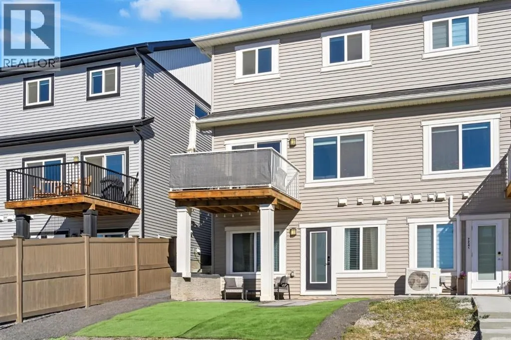 220 Heritage Heights