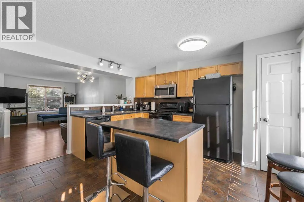 3305 New Brighton Gardens SE
