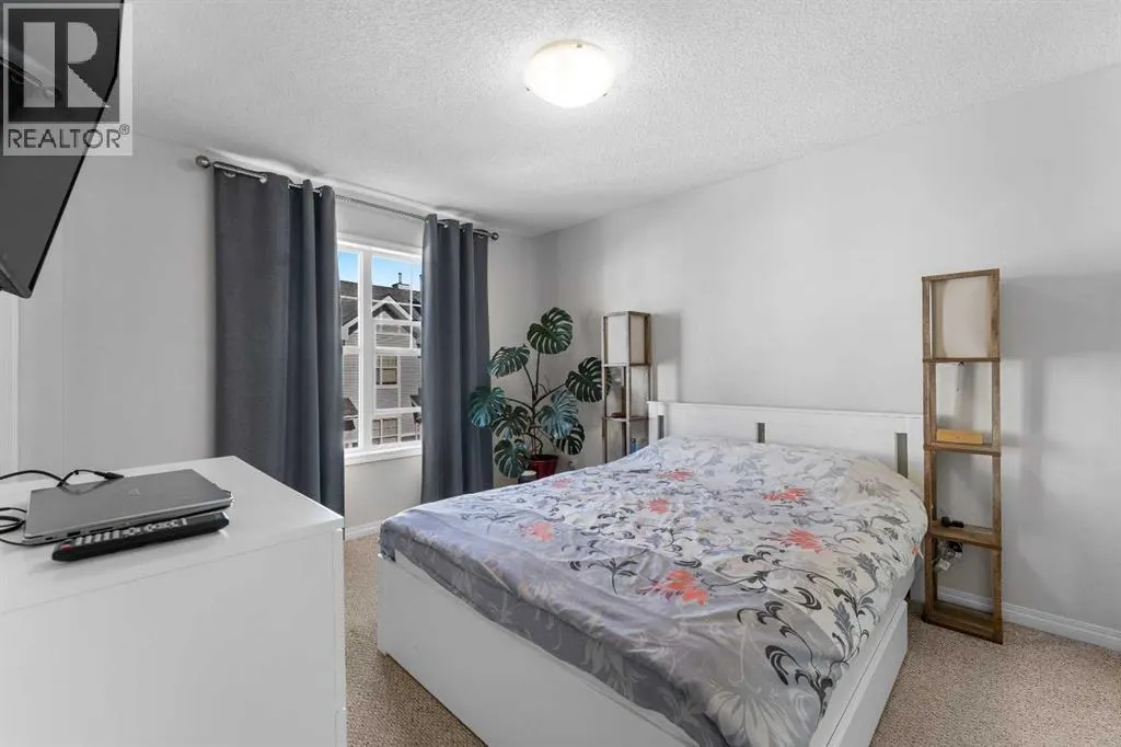 3305 New Brighton Gardens SE