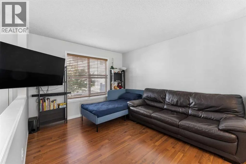 3305 New Brighton Gardens SE