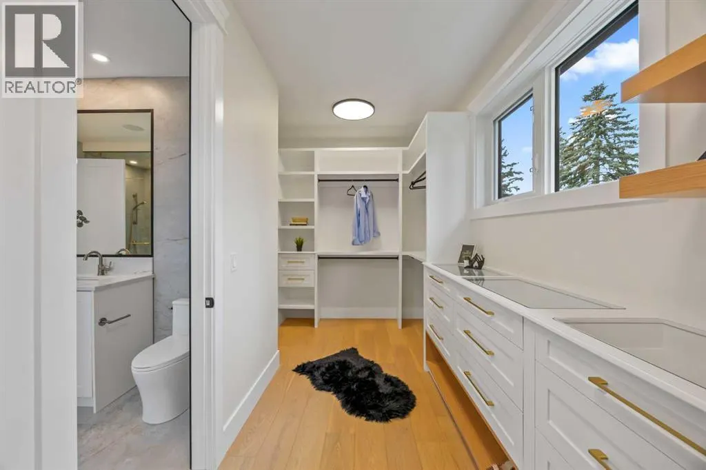 12 Vardana Place NW