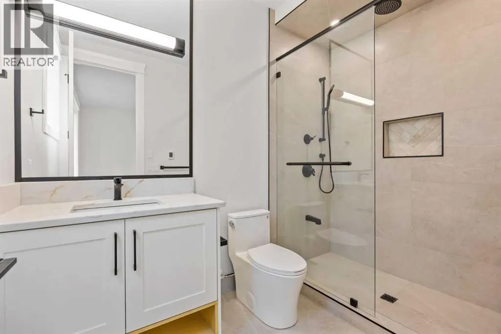 12 Vardana Place NW