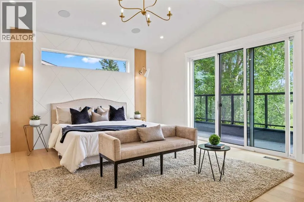 12 Vardana Place NW