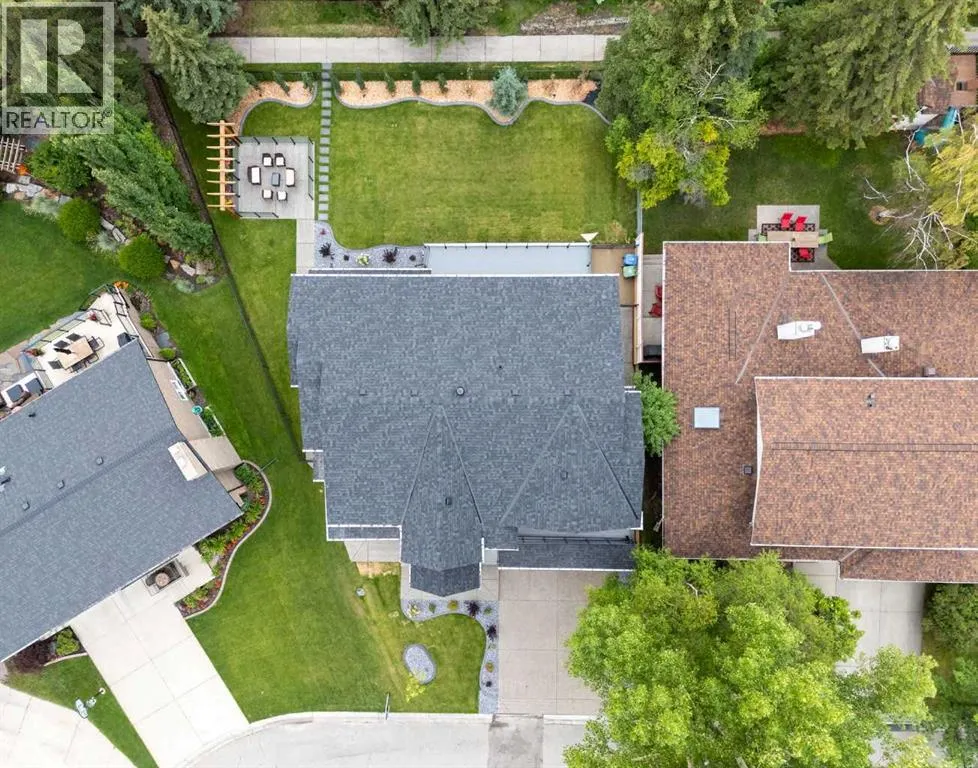 12 Vardana Place NW