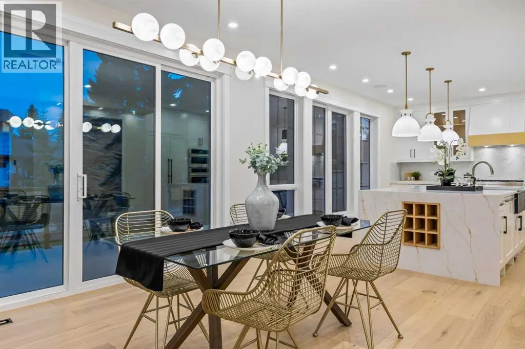 12 Vardana Place NW