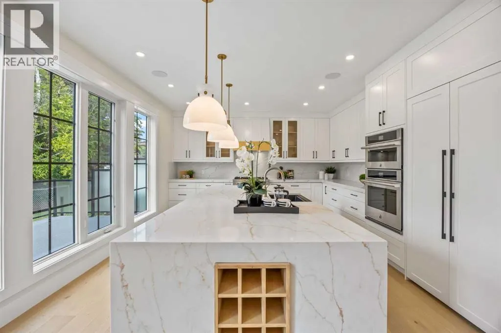 12 Vardana Place NW