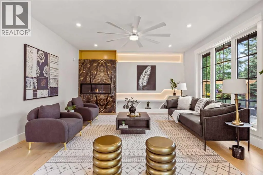 12 Vardana Place NW