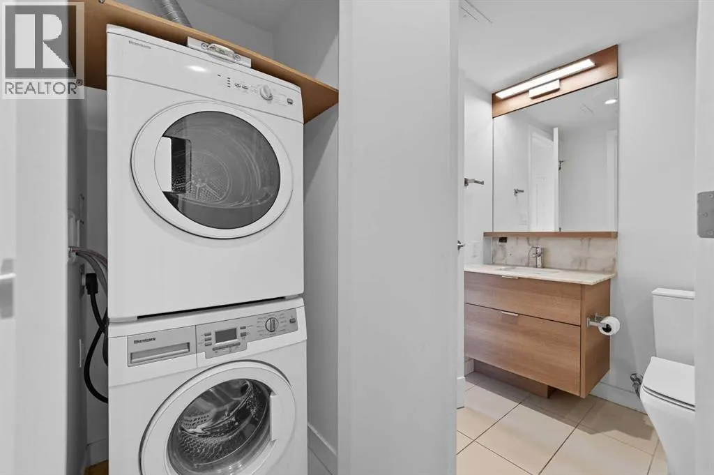 1007, 108 Waterfront Court SW