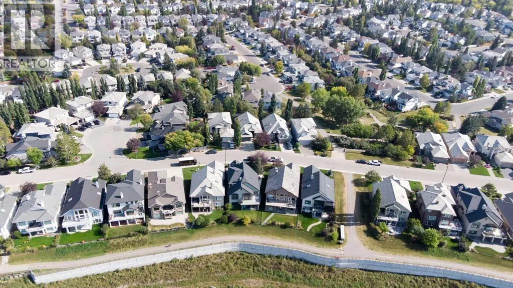 108 Mt Alberta View SE