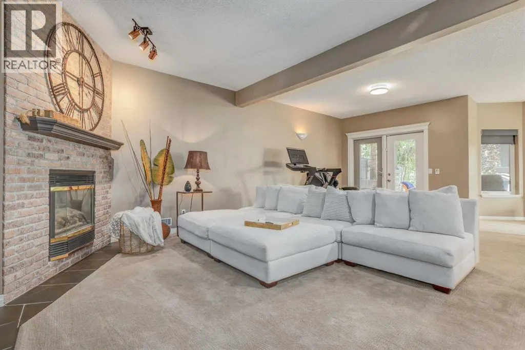 108 Mt Alberta View SE