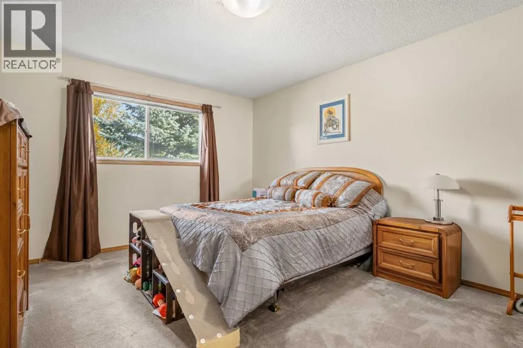 147 Somervale Park SW