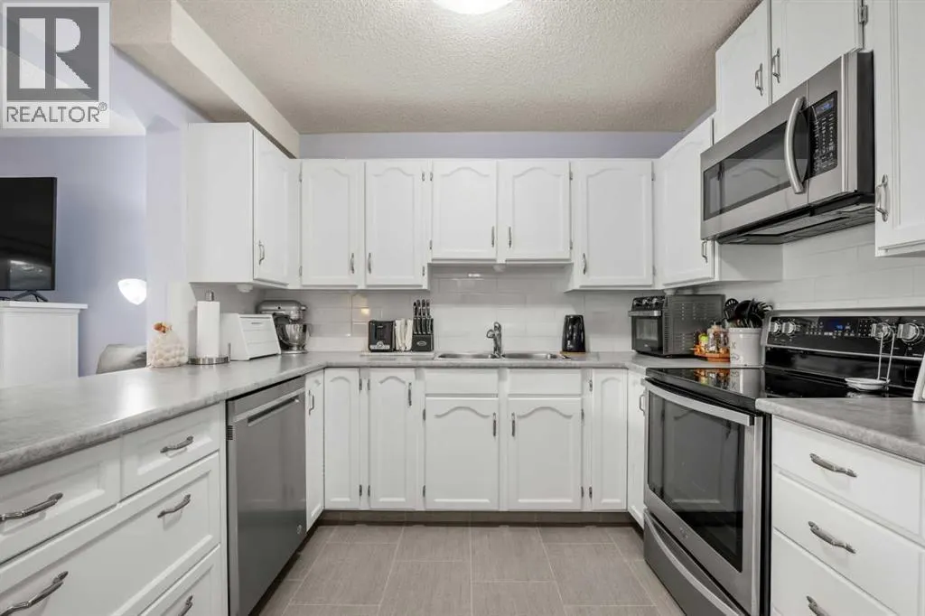 147 Somervale Park SW