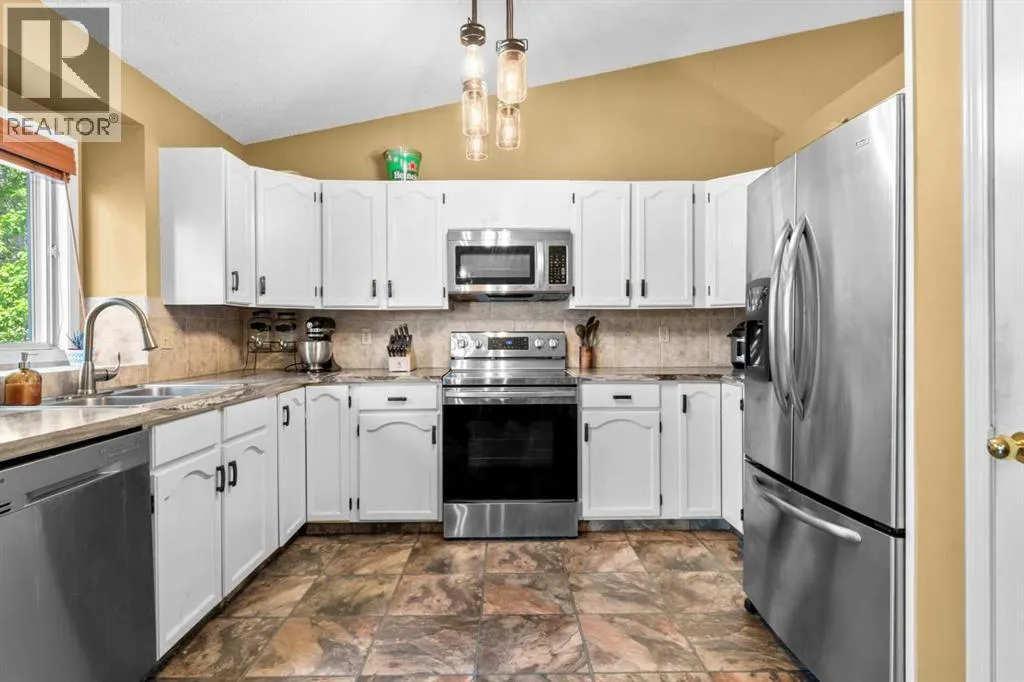 87 Sun Harbour Close SE