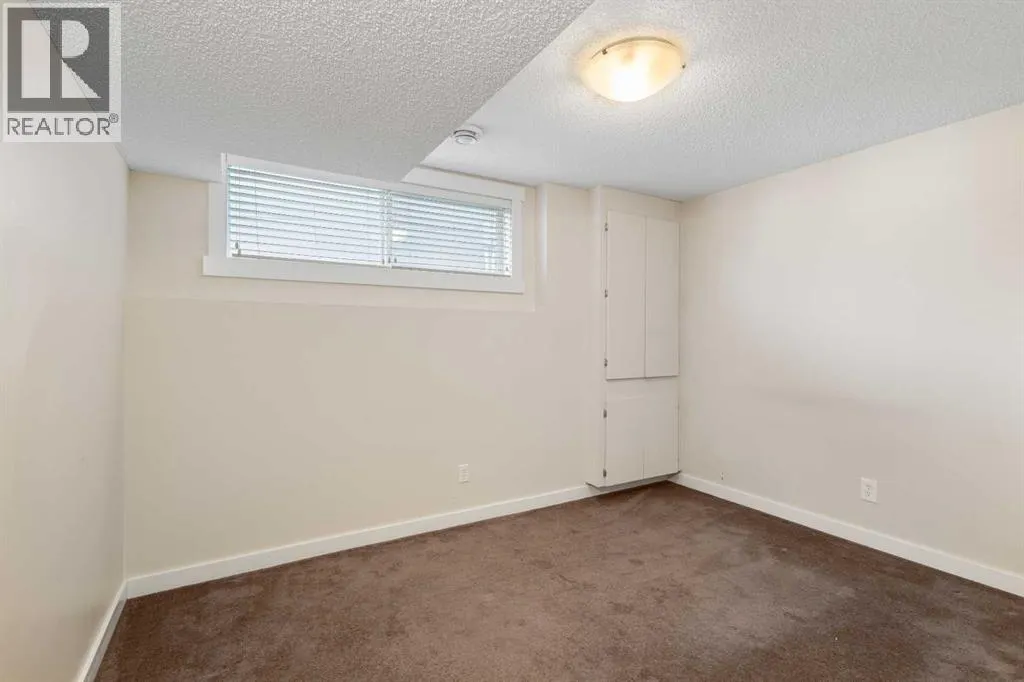 139 Coopers Hill SW
