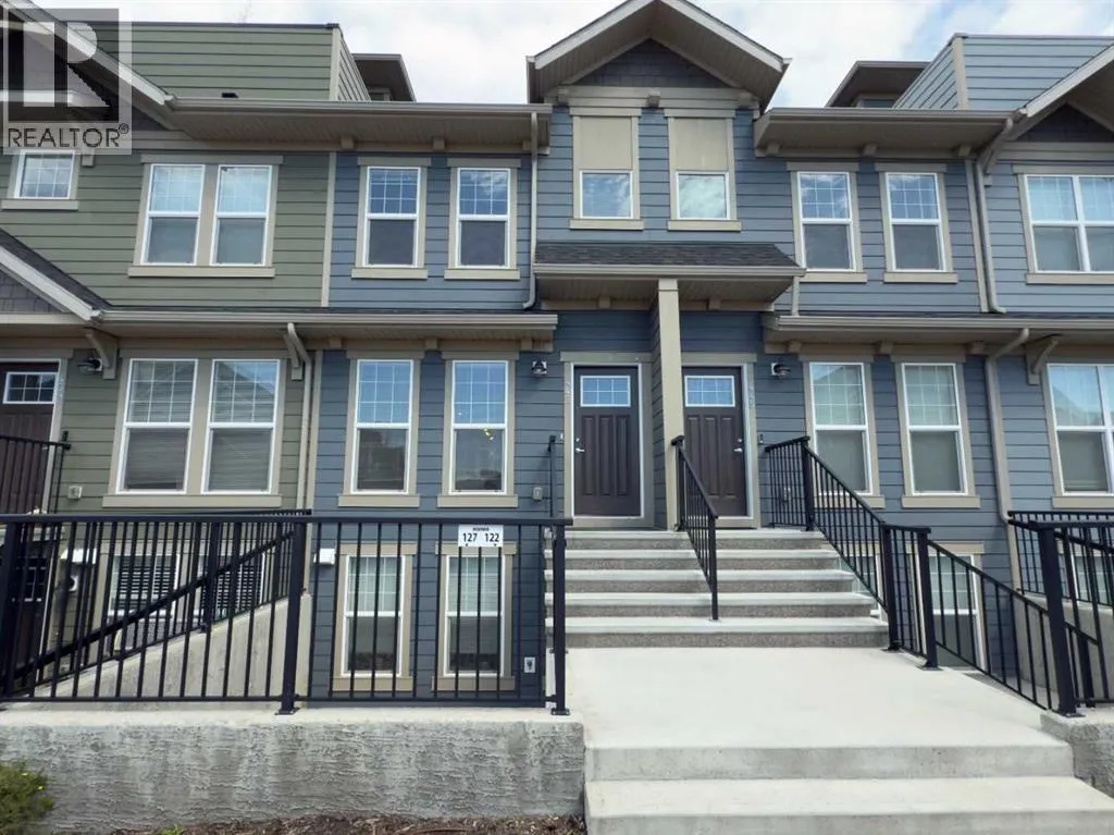 443 Cranbrook Square SE