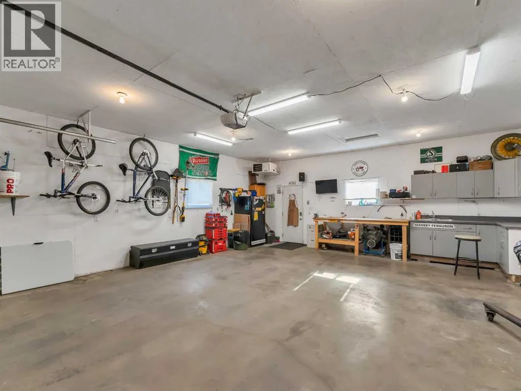 148 Cypress Way SE