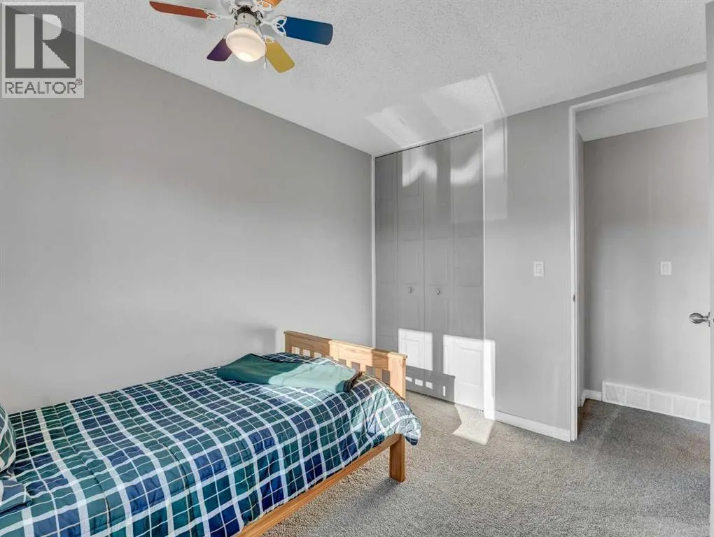148 Cypress Way SE