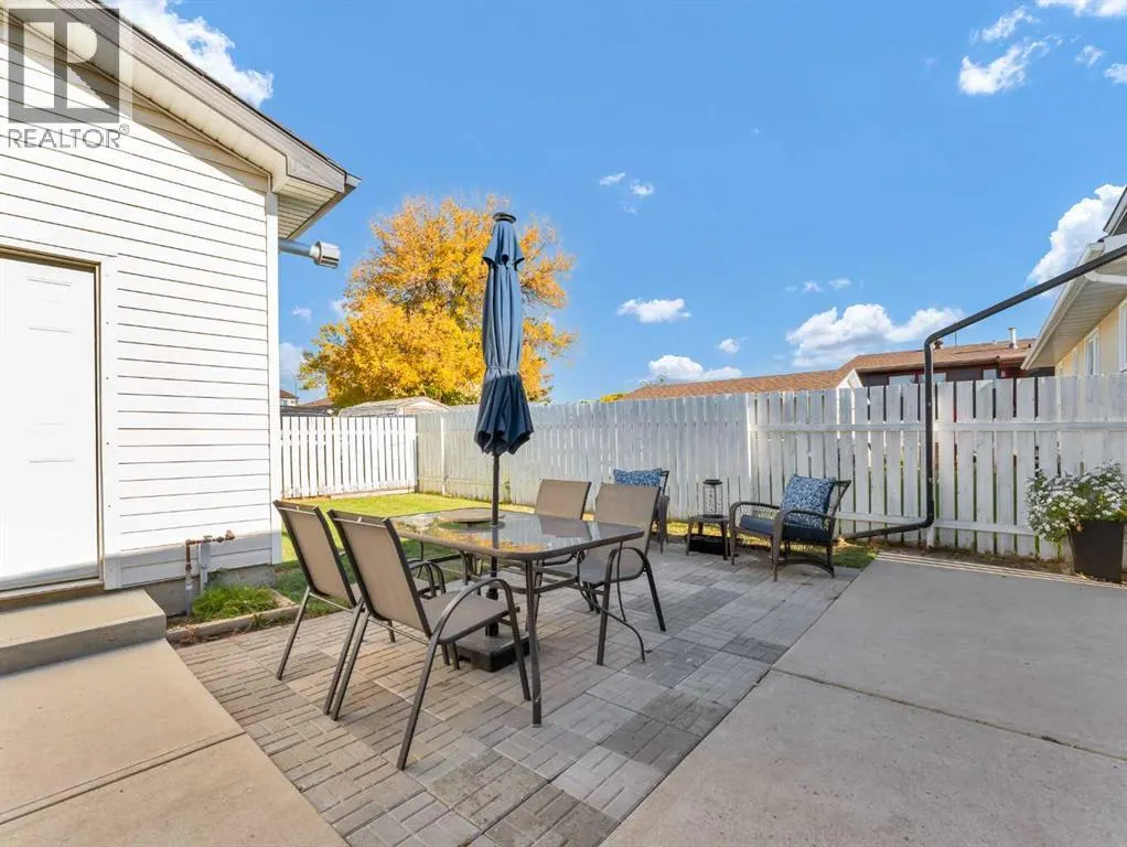 148 Cypress Way SE