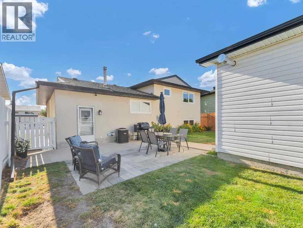 148 Cypress Way SE