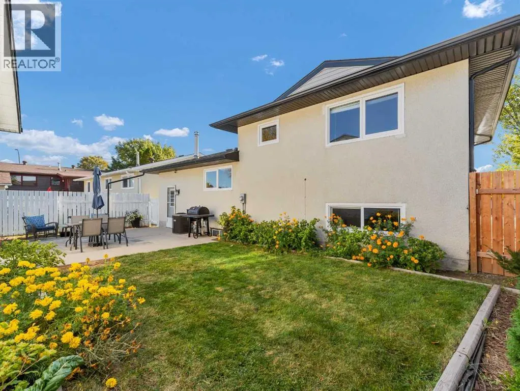 148 Cypress Way SE