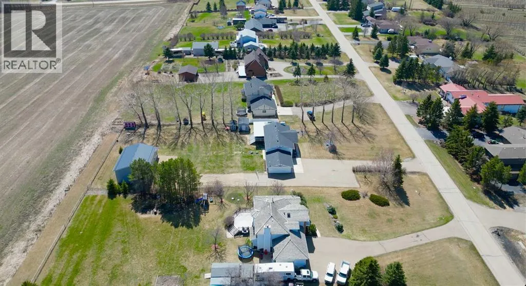15, 26534 Township Road 384