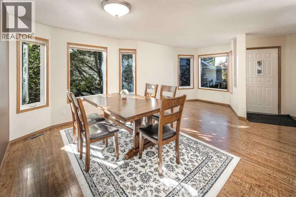 254 Sierra Vista Terrace SW