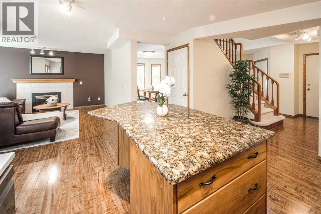 254 Sierra Vista Terrace SW