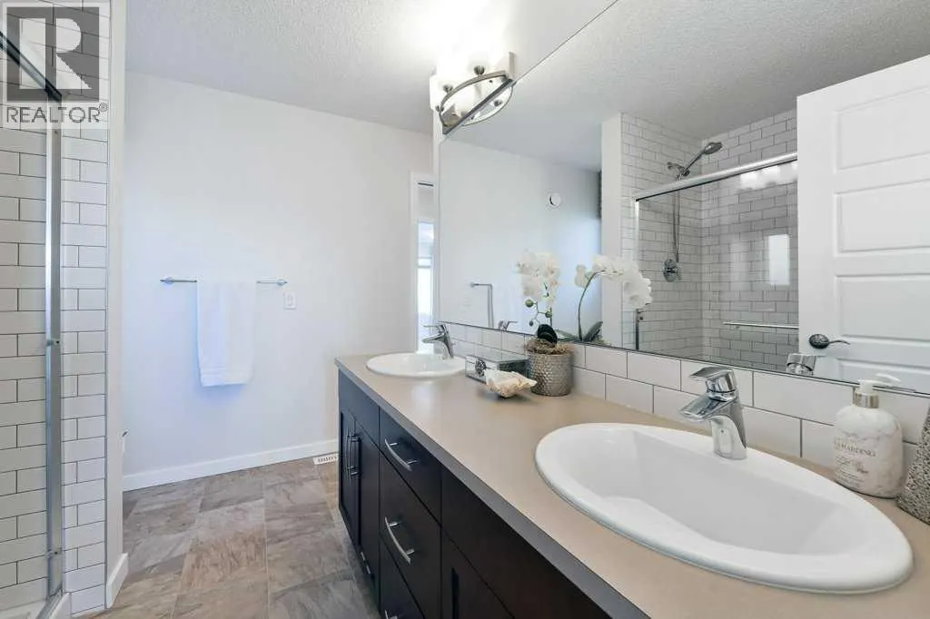 28 Auburn Glen Close SE