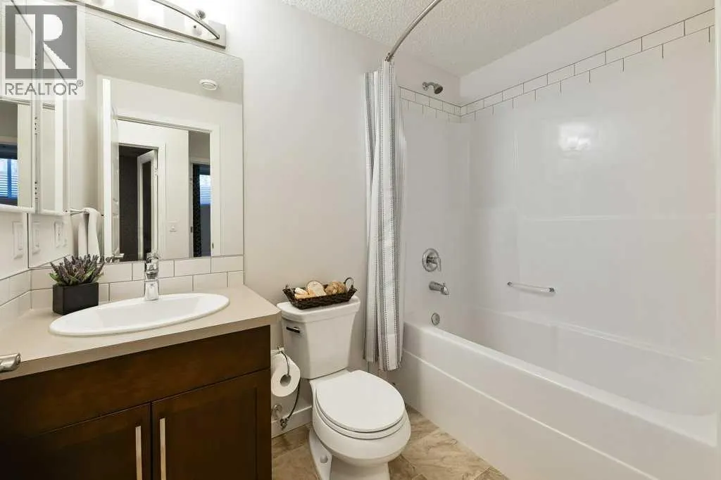 28 Auburn Glen Close SE