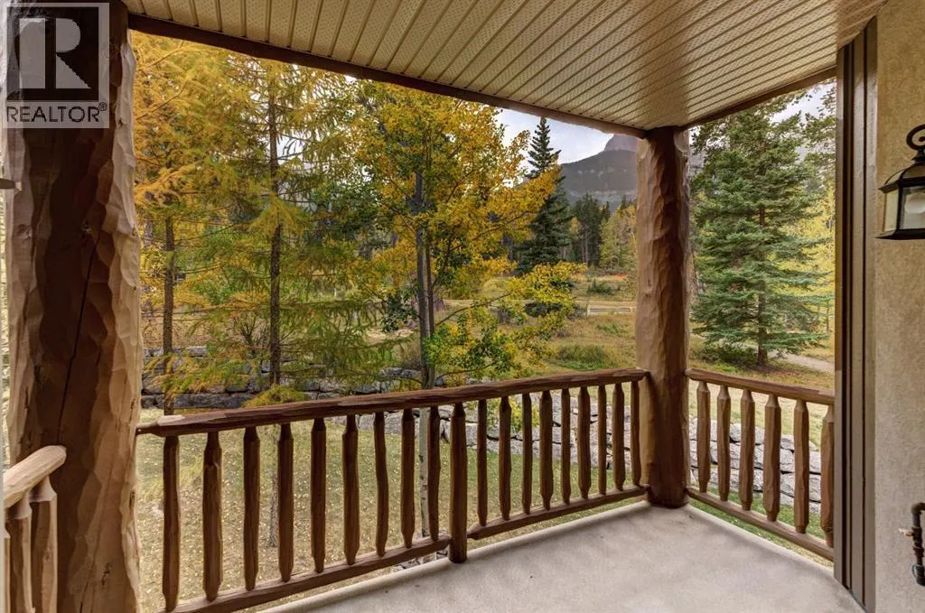 215, 155 Crossbow Place