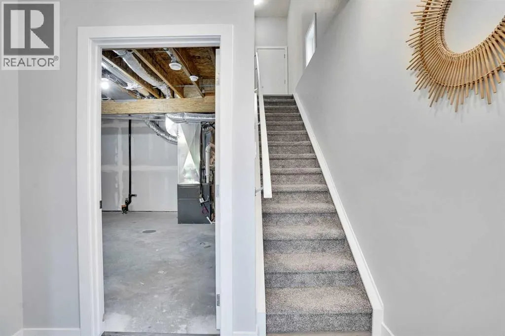114 Crestridge Hill SW