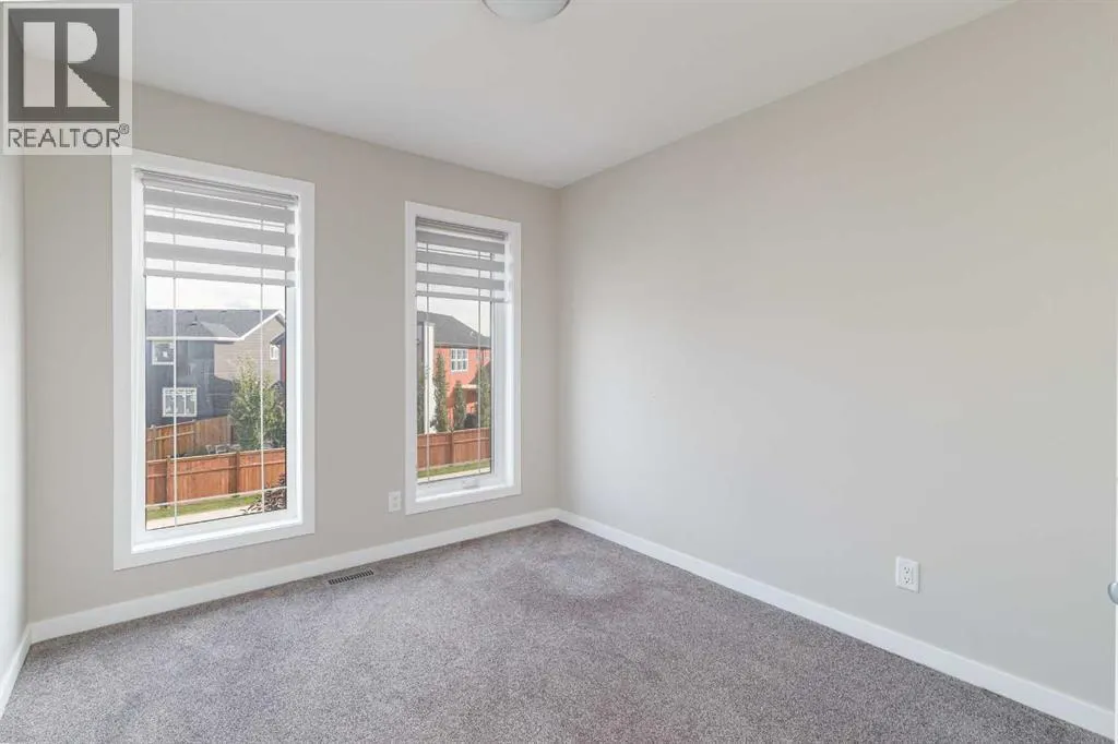 25 Sunrise Way