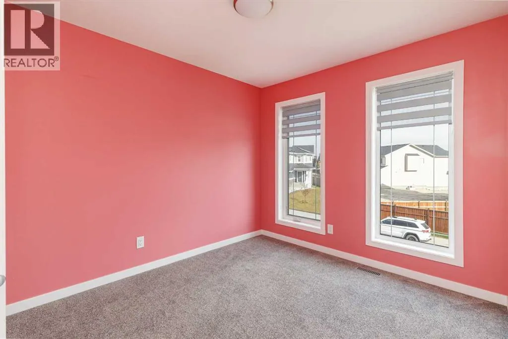 25 Sunrise Way