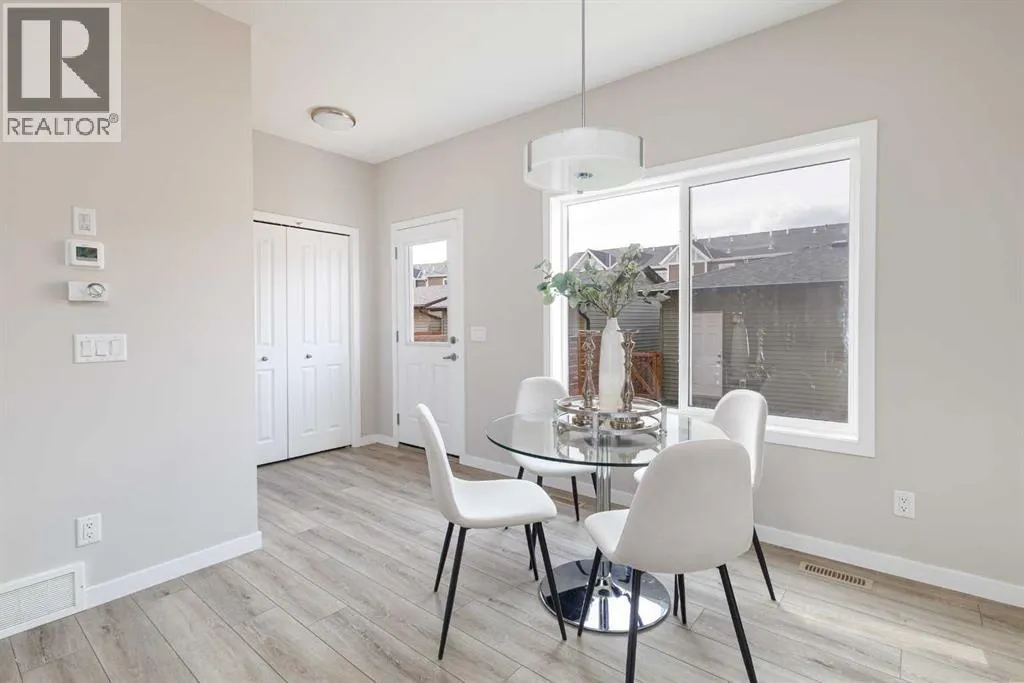 25 Sunrise Way