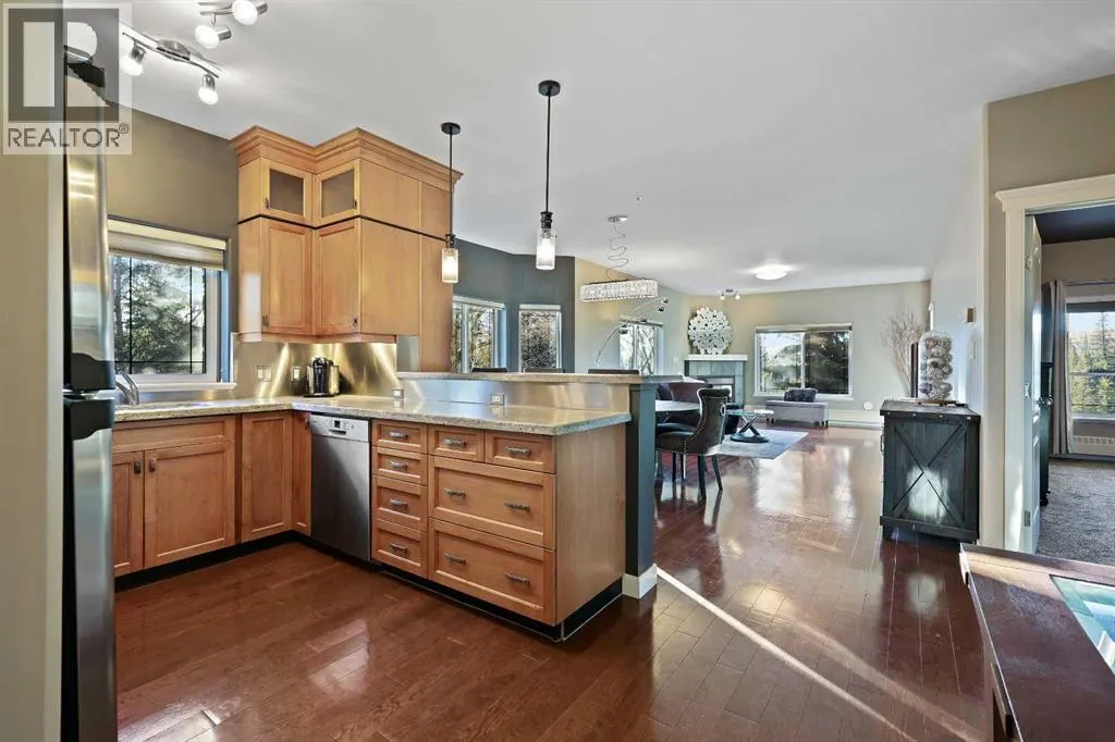 332, 10 Discovery Ridge Close SW