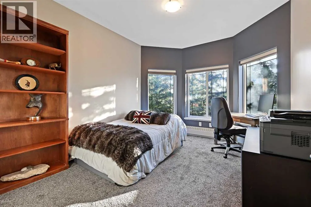 332, 10 Discovery Ridge Close SW