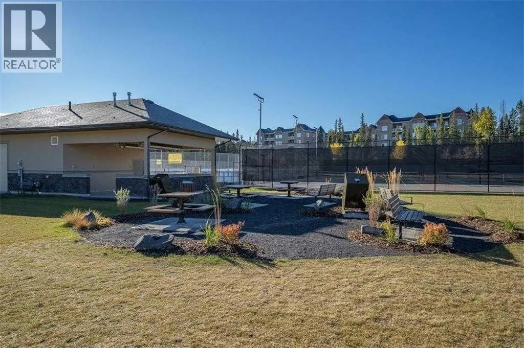 332, 10 Discovery Ridge Close SW