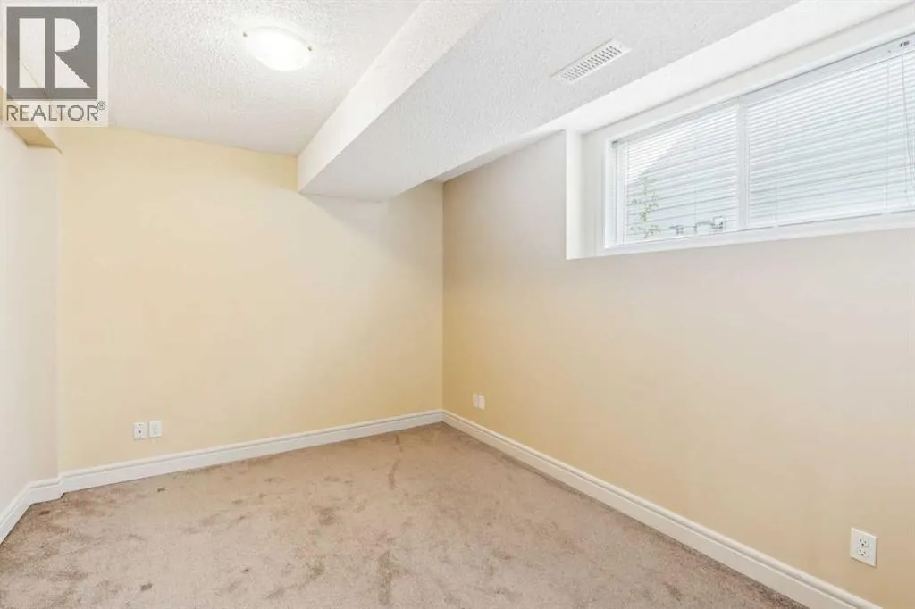 1048 Bridlemeadows Manor SW
