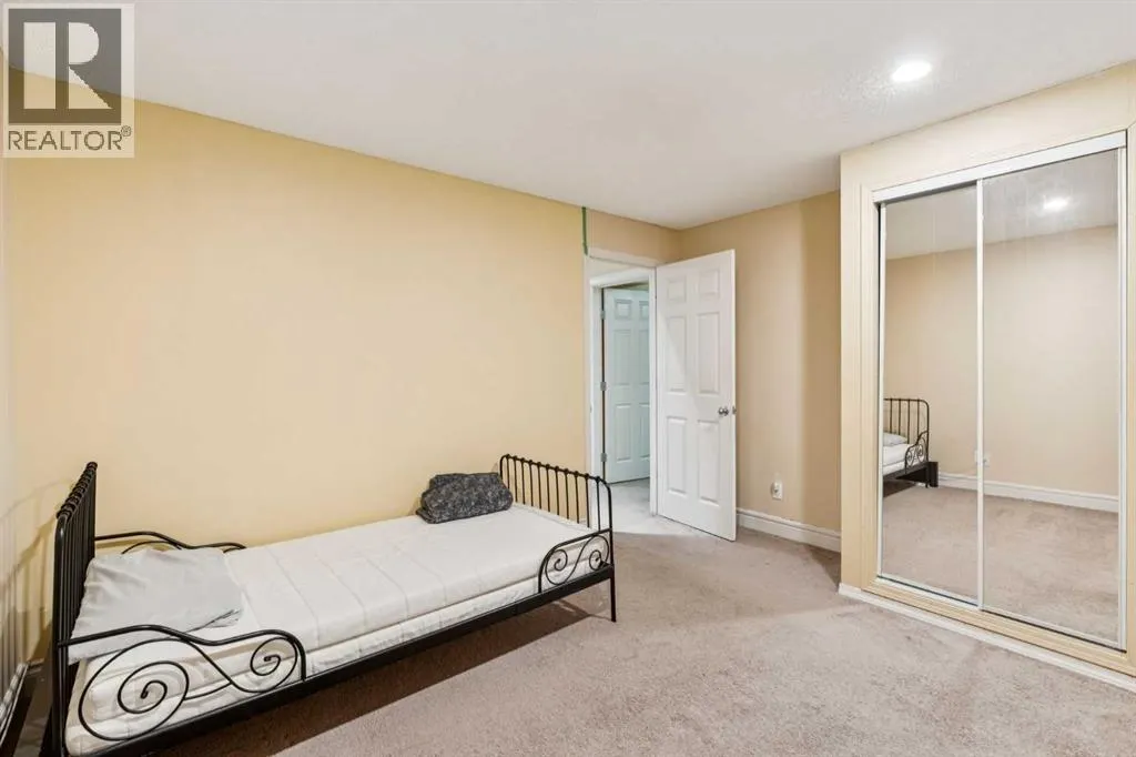 1048 Bridlemeadows Manor SW
