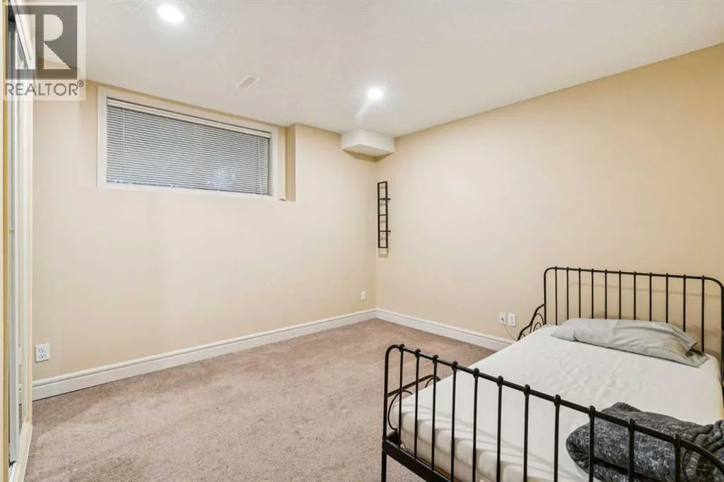 1048 Bridlemeadows Manor SW