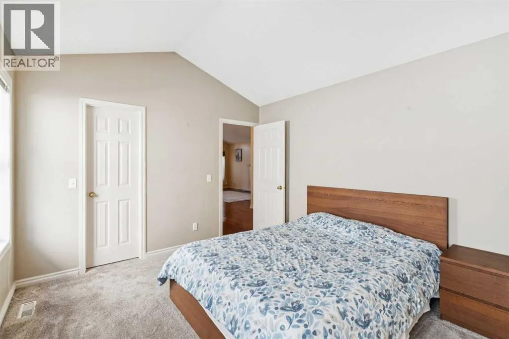 1048 Bridlemeadows Manor SW