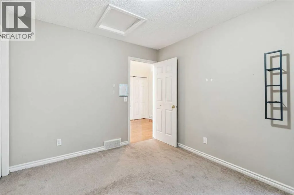 1048 Bridlemeadows Manor SW