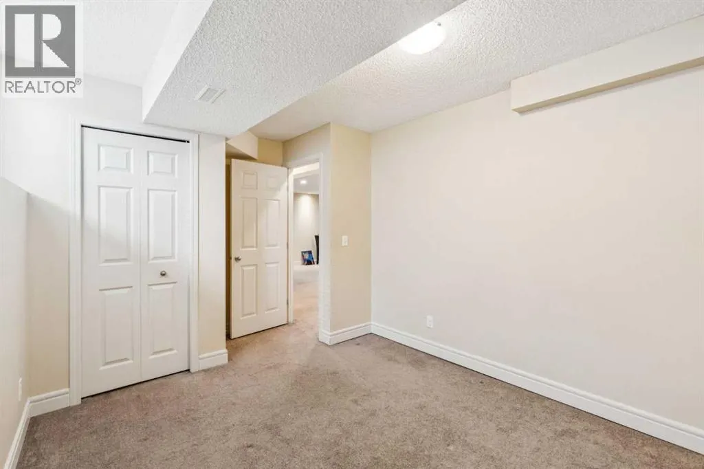 1048 Bridlemeadows Manor SW