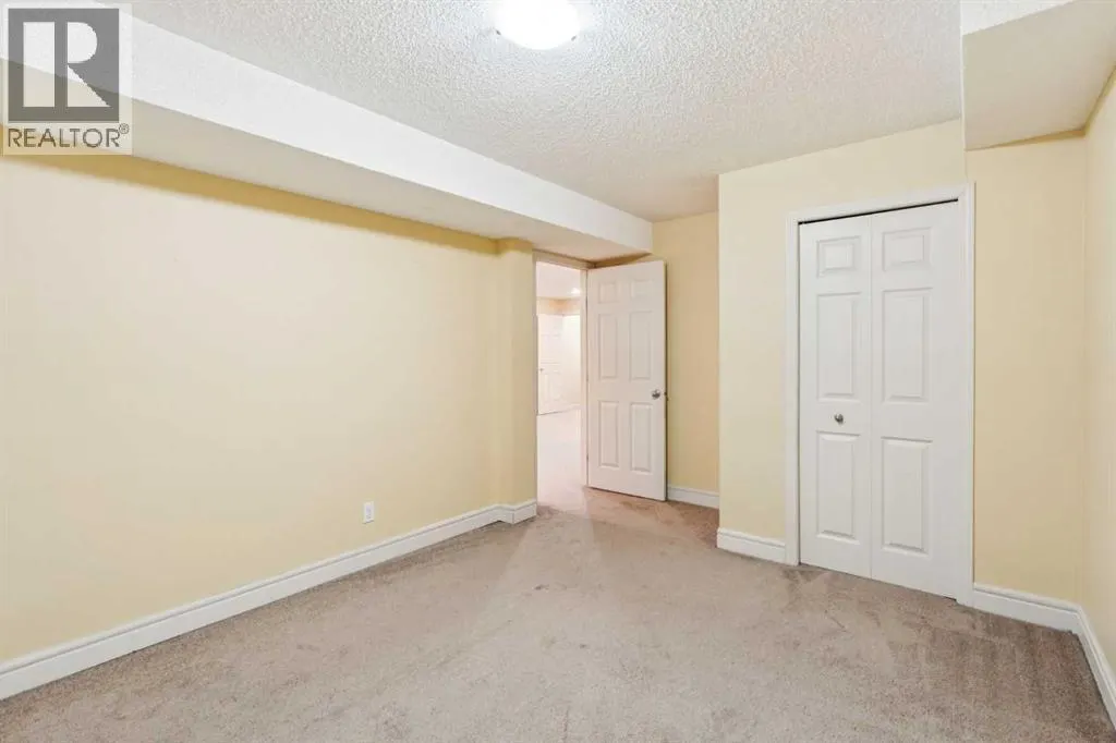 1048 Bridlemeadows Manor SW