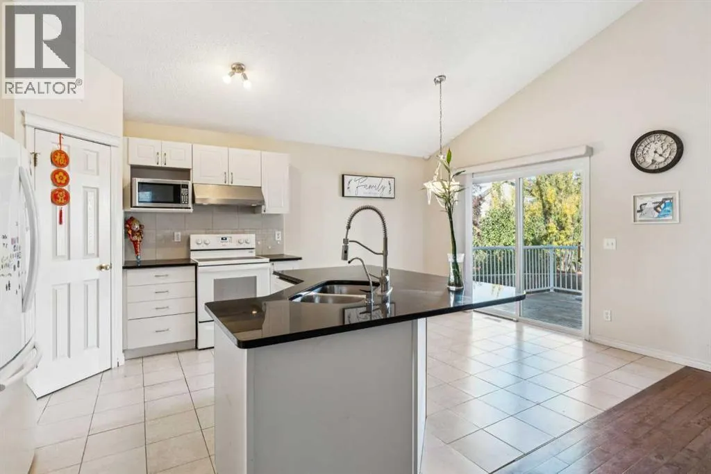 1048 Bridlemeadows Manor SW