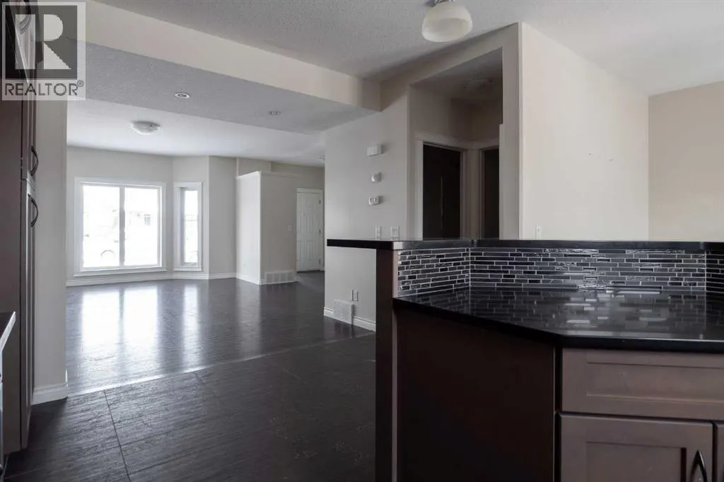 458 Walnut Crescent