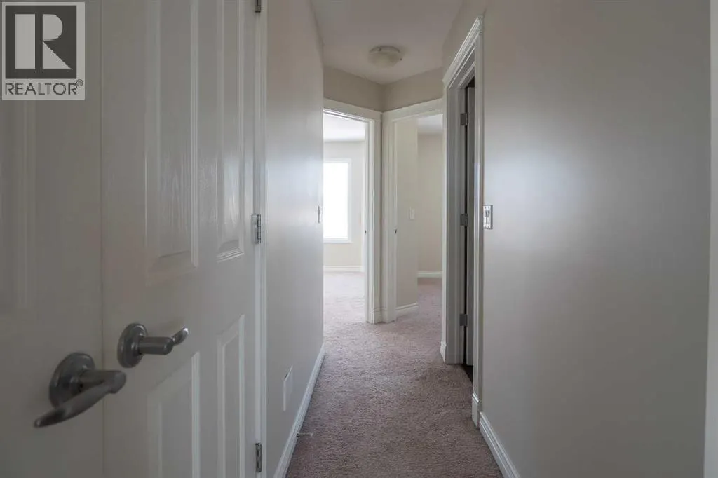 458 Walnut Crescent