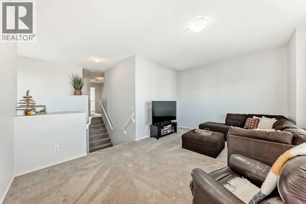 168 Royal Oak Terrace NW